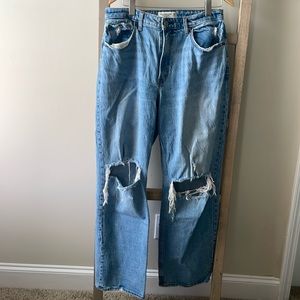 Abercrombie & Fitch Curve Love 90s Relaxed High Rise Light Destroy 31/12R